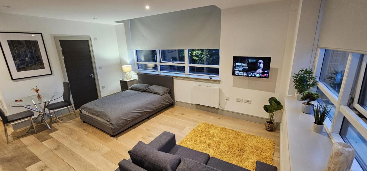 Studio Flat In Tottenham London Exterior photo