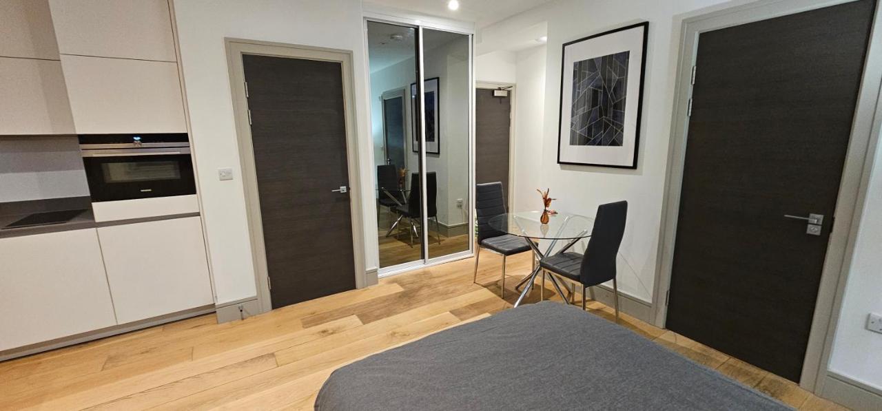 Studio Flat In Tottenham London Exterior photo